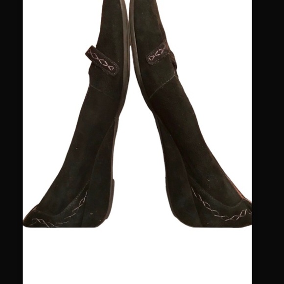 Clarks Artisan Collection Genuine Black Embroidery Suede Wedge Heels Shoes - Picture 4 of 10